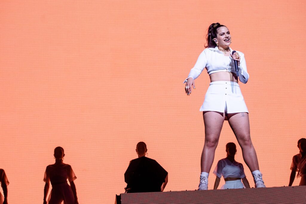 Découverte : quelle est la dernière chanson de Rosalía qui enflamme le web ?