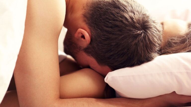 Faut-il faire l&rsquo;amour le matin pour tomber enceinte ?