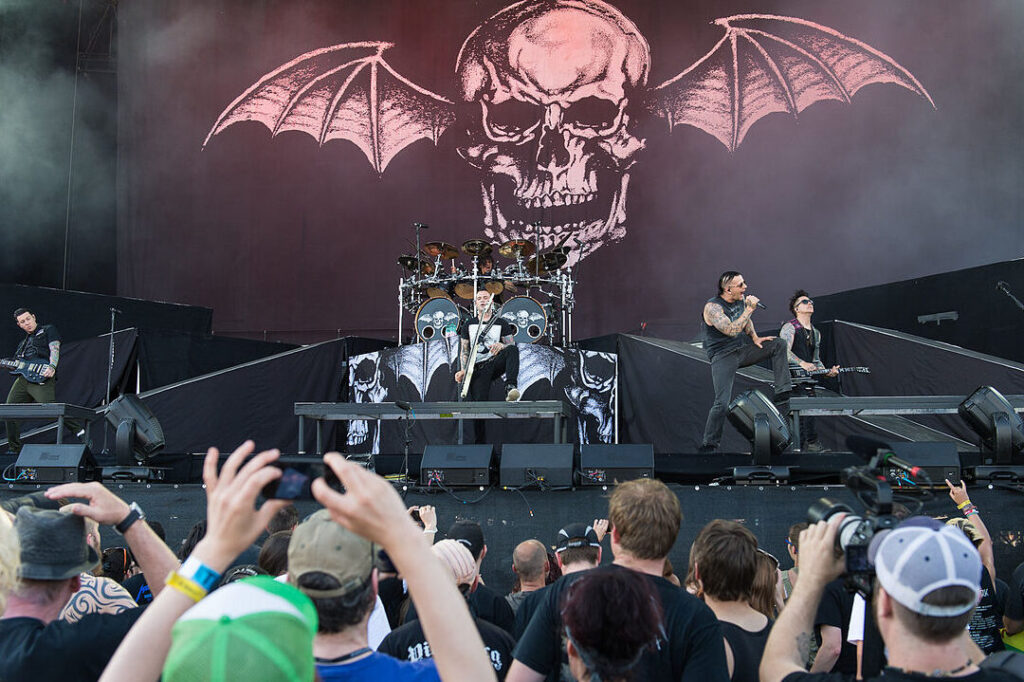 Qui est Zacky Vengeance, le guitariste rythmique d’Avenged Sevenfold ?