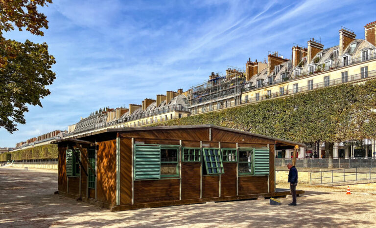 La rue des Tuileries : histoire et charme au cœur de Paris