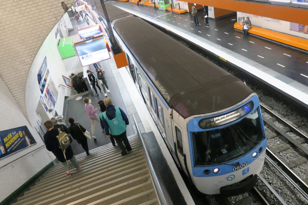 La station de métro Tuileries : un bijou parisien