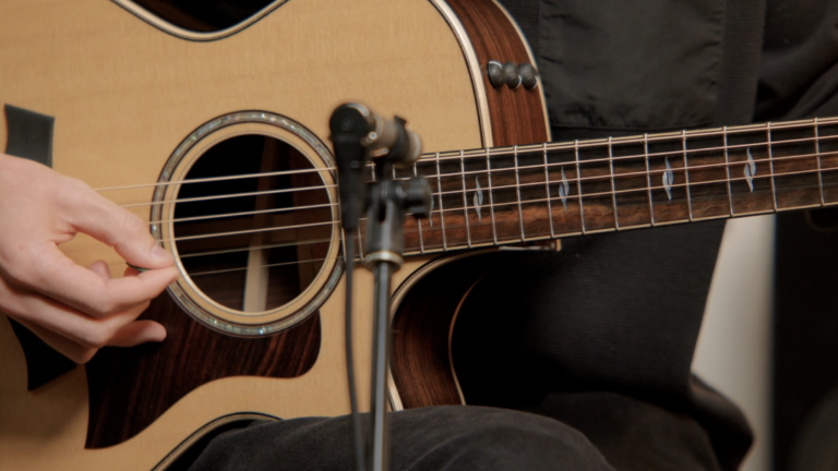 Découverte des maîtres luthiers : l’excellence de la guitare suisse