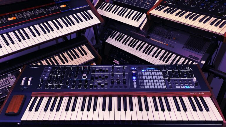 Exploration sonore : pourquoi les synthés Moog sont-ils si emblématiques ?