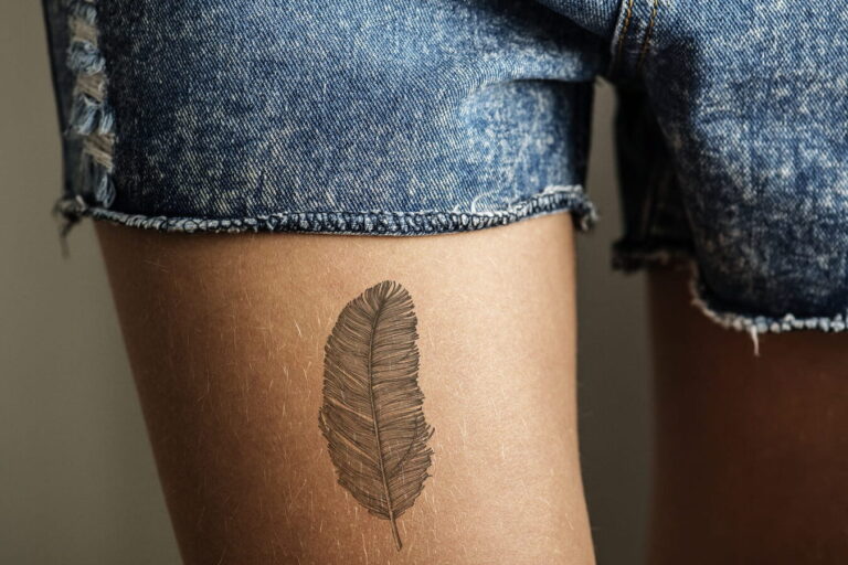 La signification des plumes dans la musique : symboles et influences