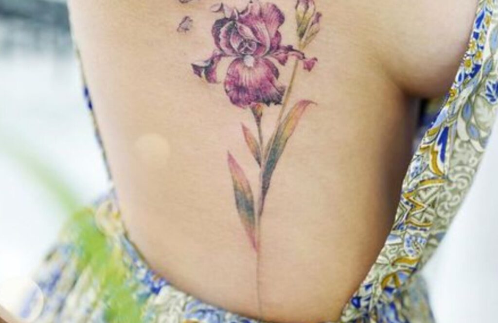Signification des tatouages de fleurs : que révèle votre choix ?