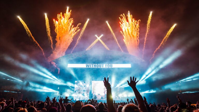 David Guetta en live sous les projecteurs au Stade Vélodrome de Marseille