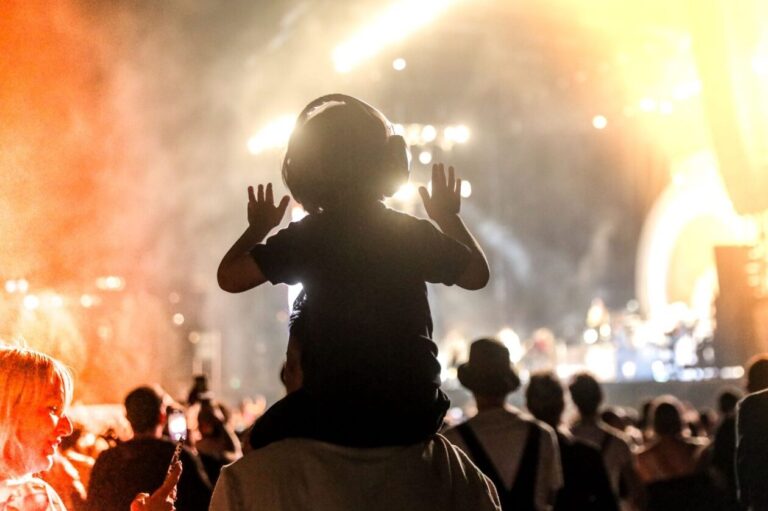Pourquoi certains bouchons d’oreilles sont interdits lors des concerts ?