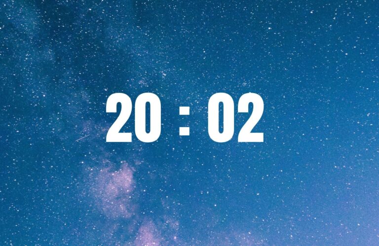 20h02 en amour : que signifie cette heure miroir pour votre vie sentimentale ?