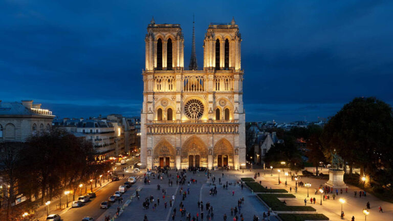 Quand est prévue la réouverture de Notre-Dame ?