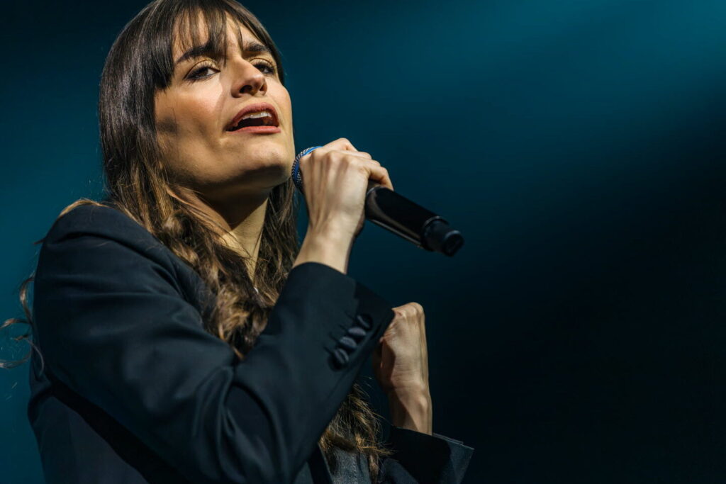 Quelle est la maladie neurologique de Clara Luciani ?