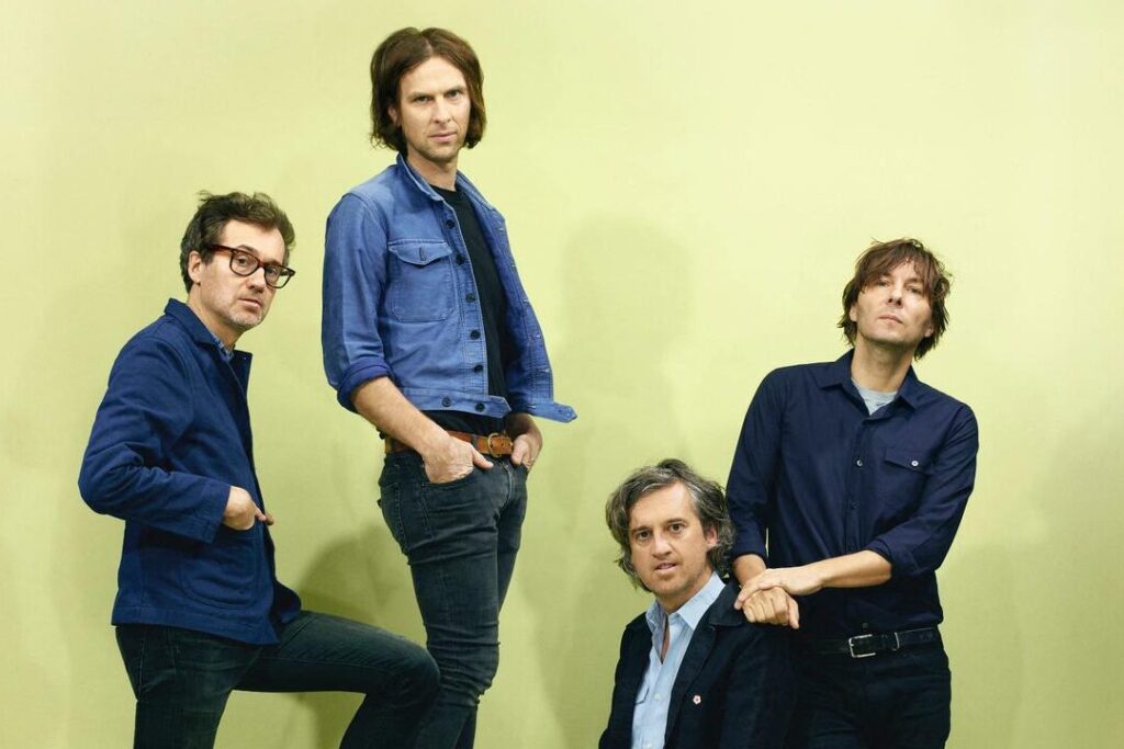 Pourquoi le groupe Phoenix chante-t-il en anglais ?