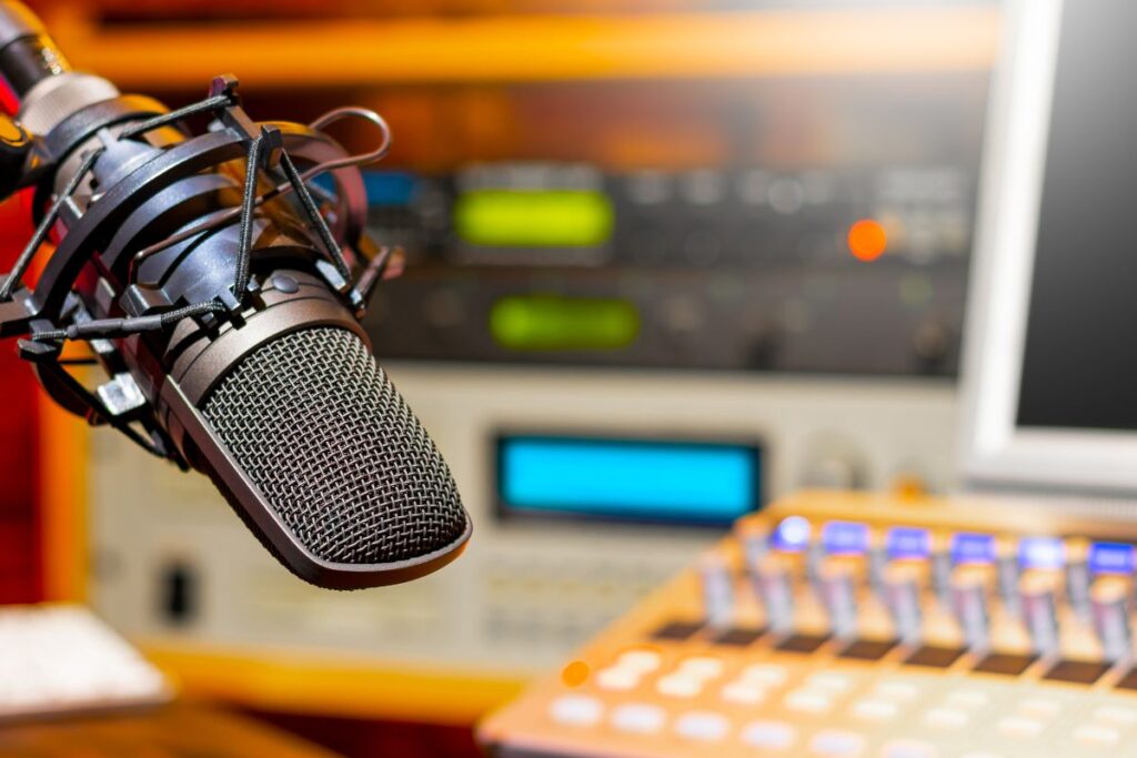 Créer une identité forte grâce à l’habillage sonore d’une radio