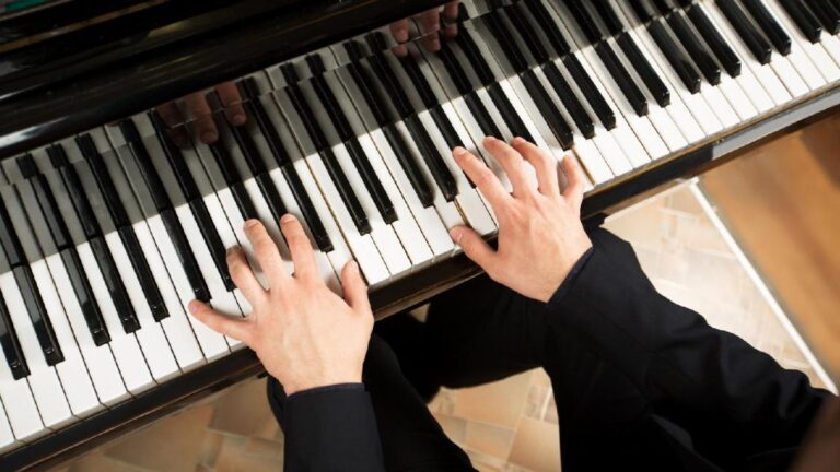 Cours de piano chez soi avec Allegro Musique : une solution flexible pour apprendre à son rythme